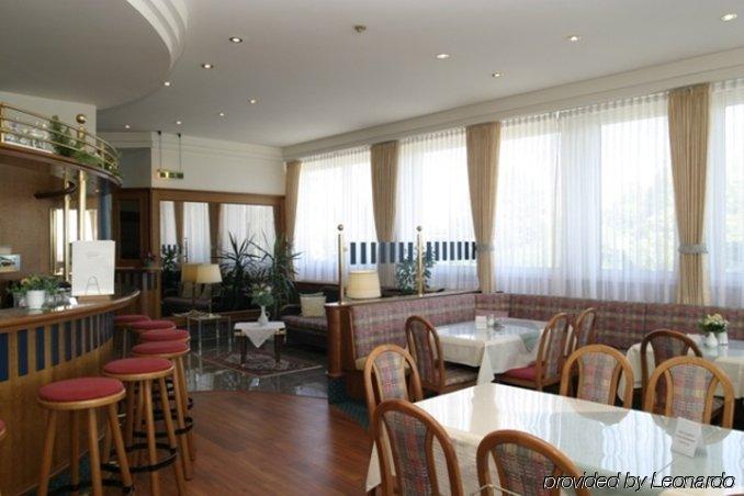 Arthotel Ana Munich Messe 레스토랑 사진